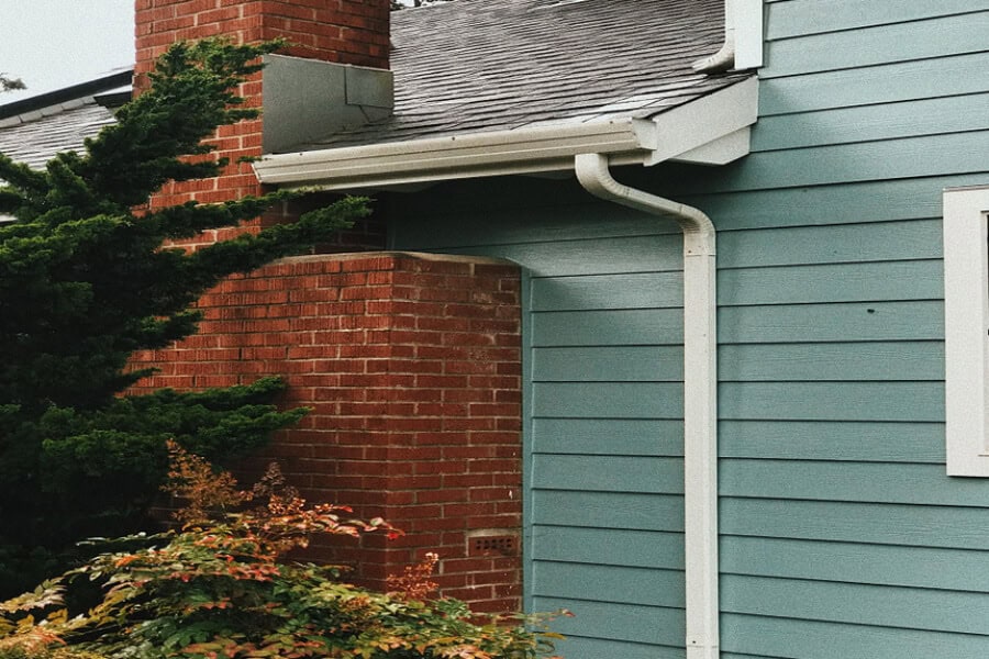 Gutter cleaning versus gutter guards comparison for South Carolina homes